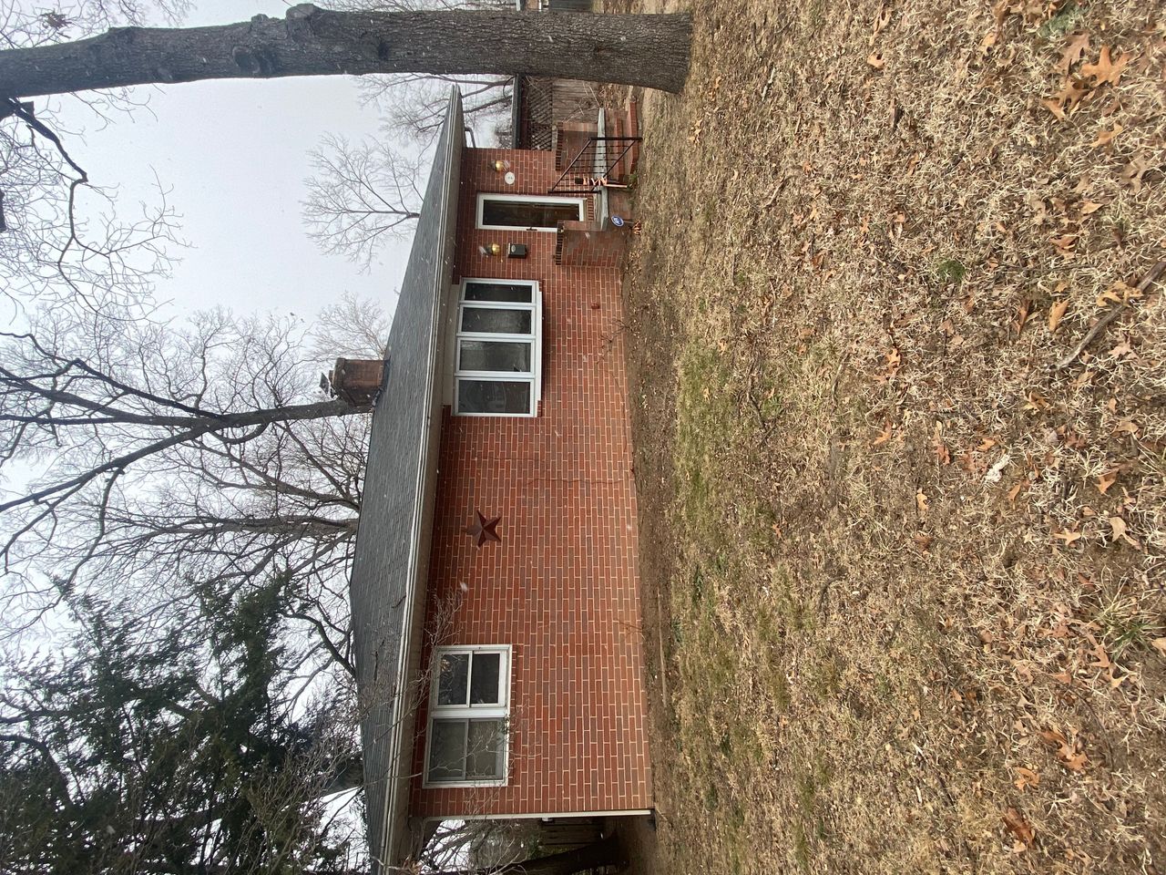 listing, photo 1