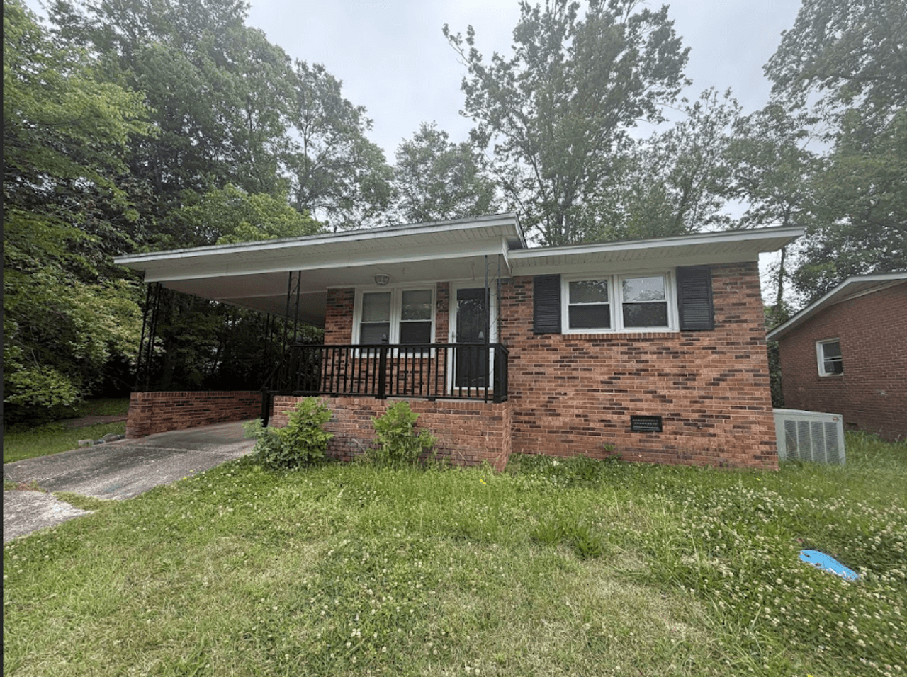 listing, photo 1