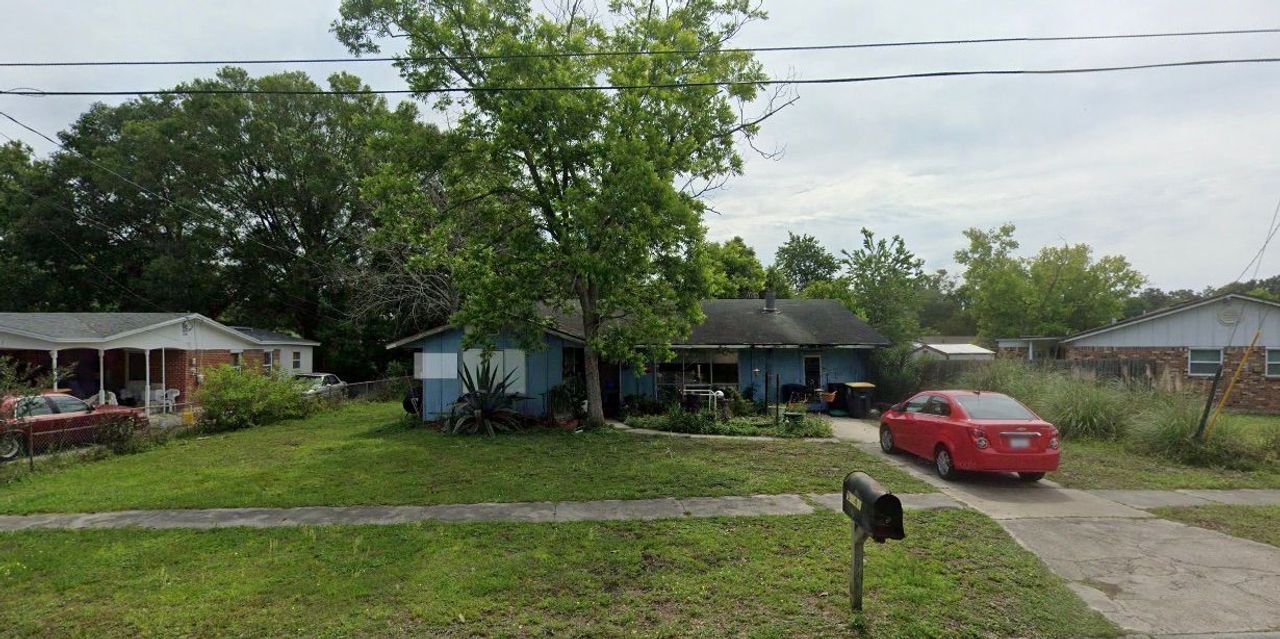listing, photo 1
