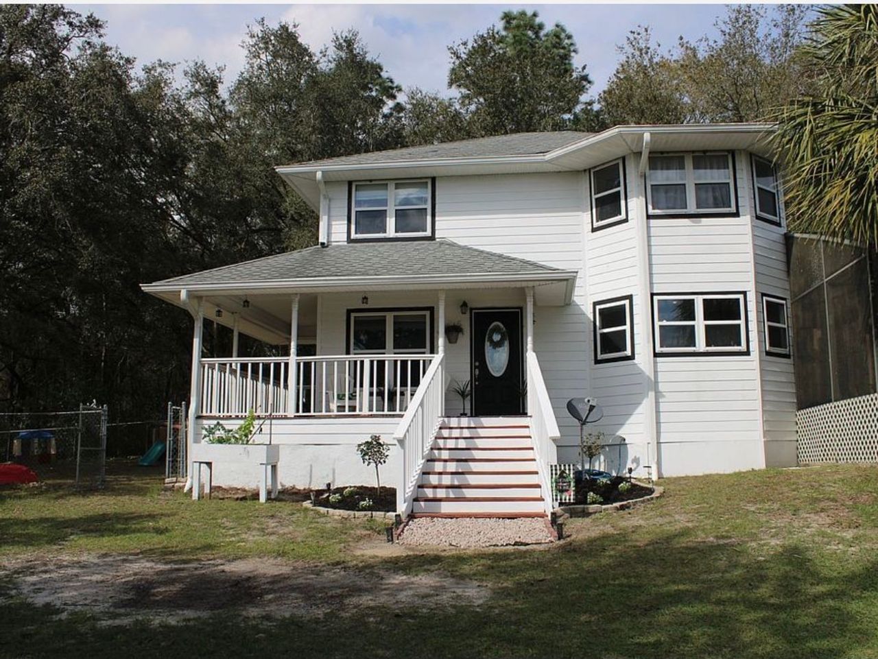 listing, photo 1