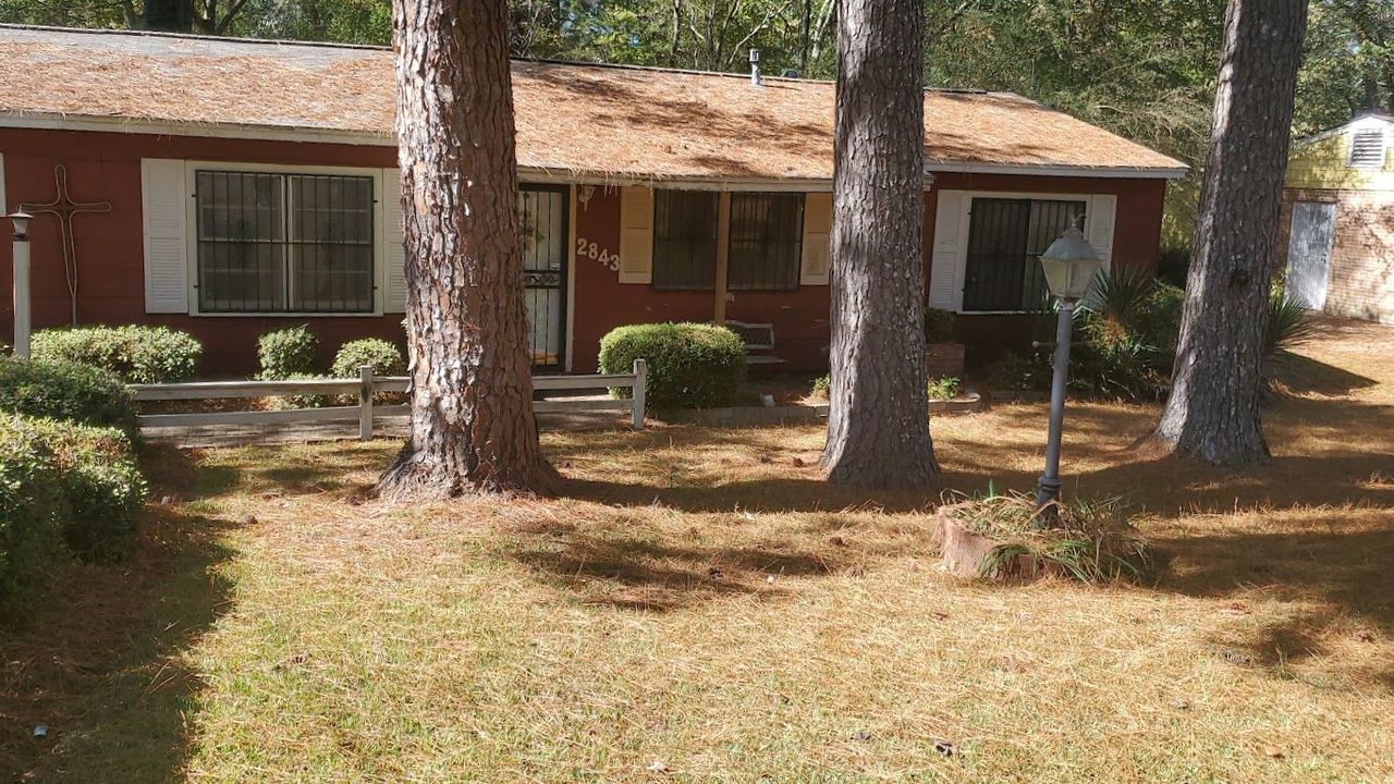 listing, photo 1