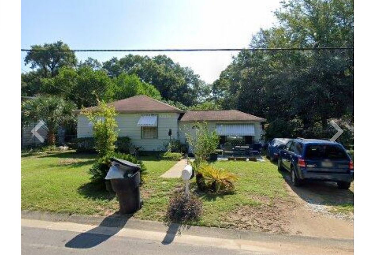 listing, photo 1