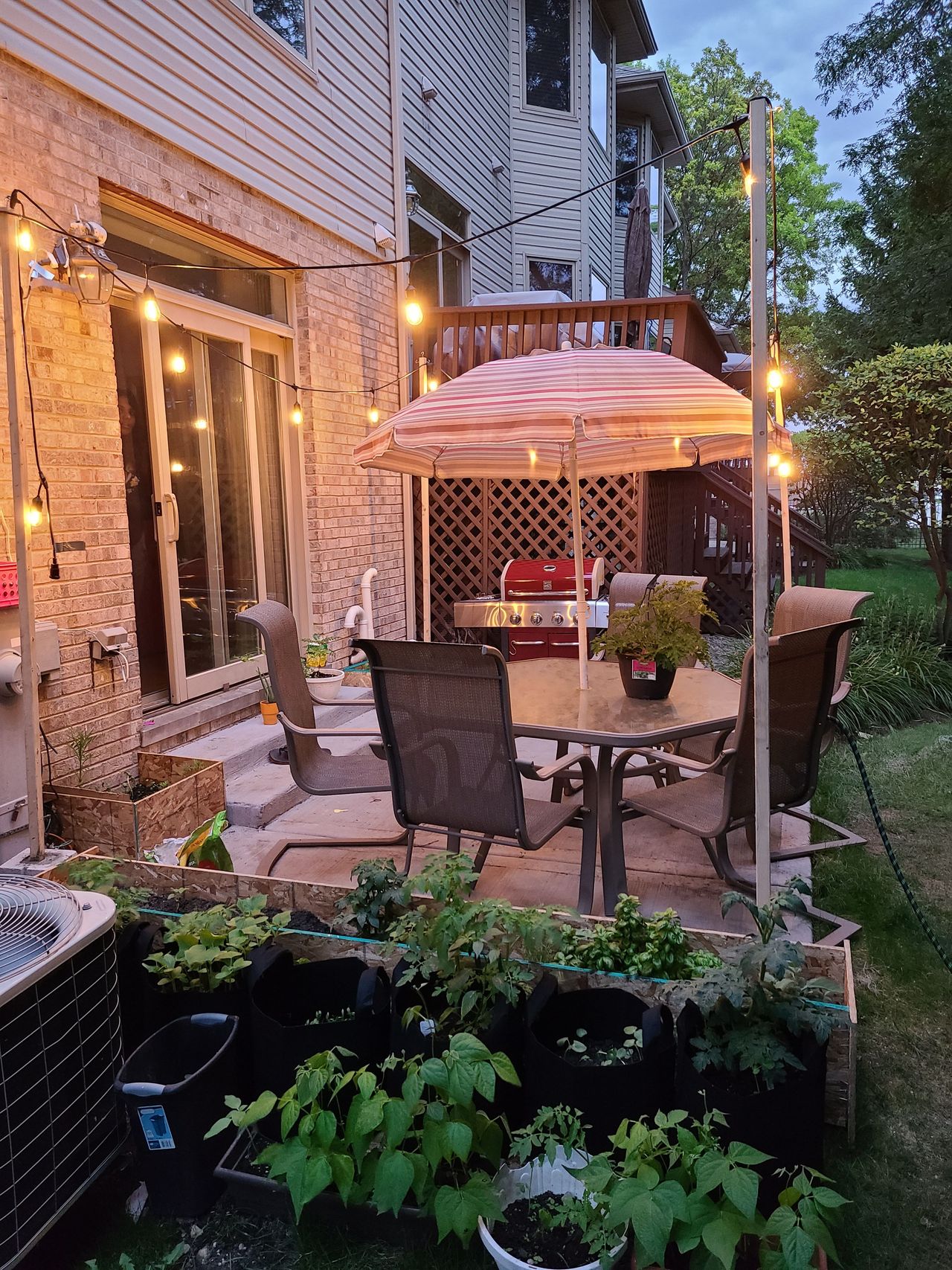 listing, photo 1