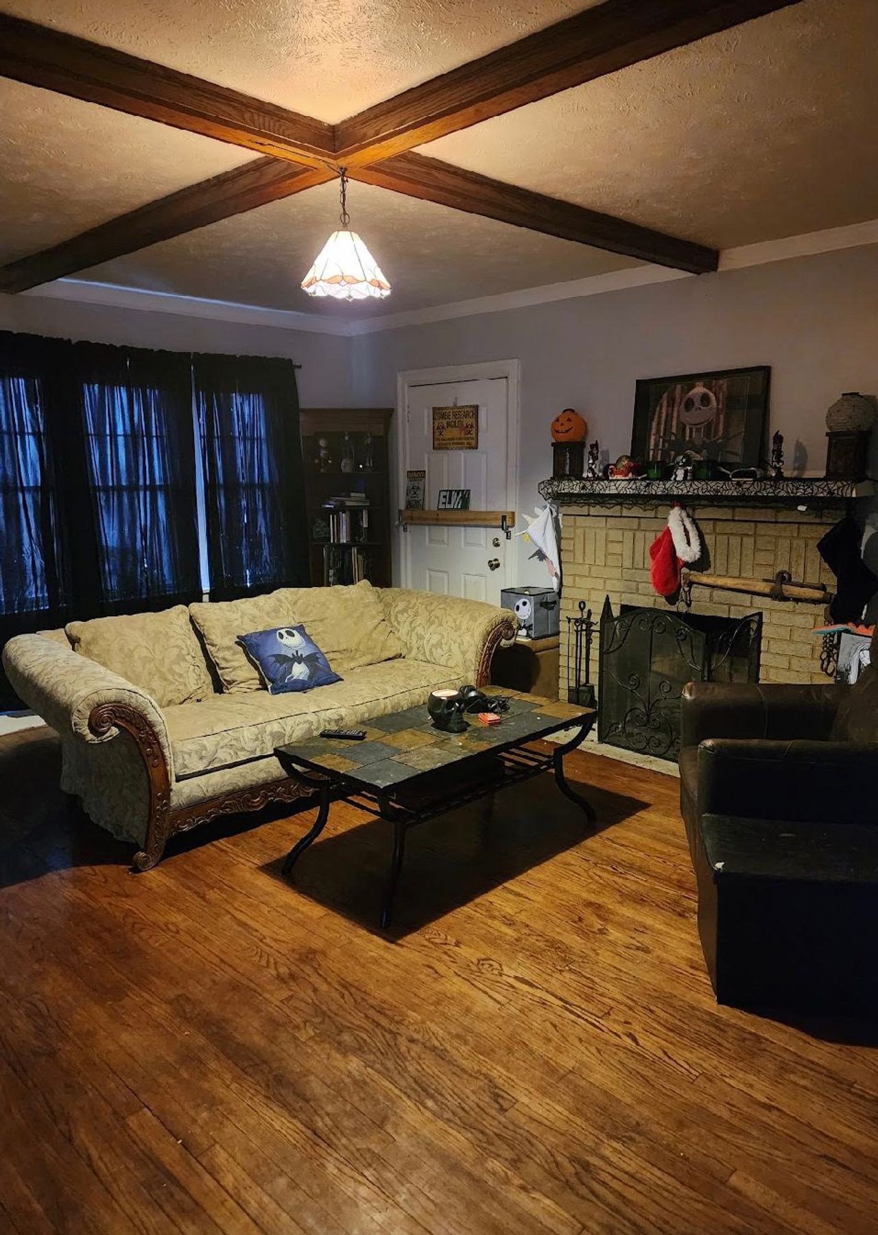 listing, photo 1