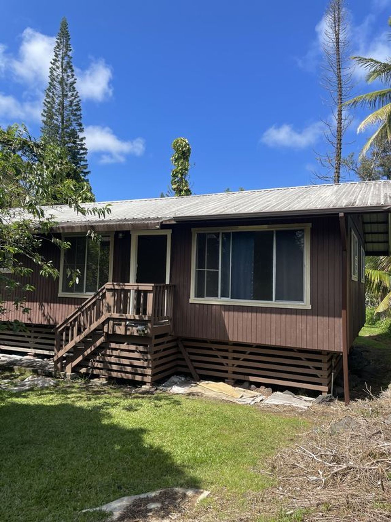 listing, photo 1