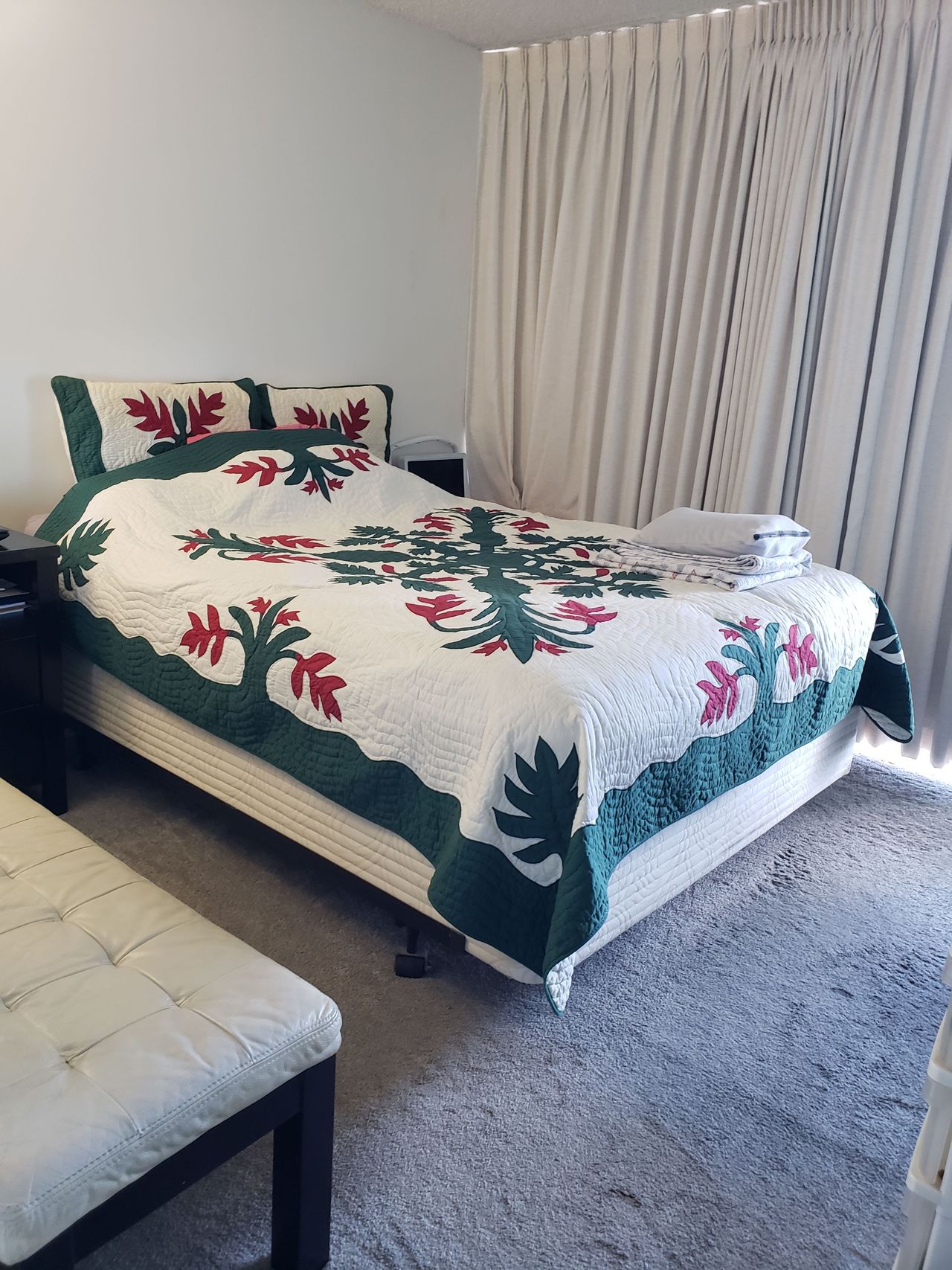 listing, photo 1