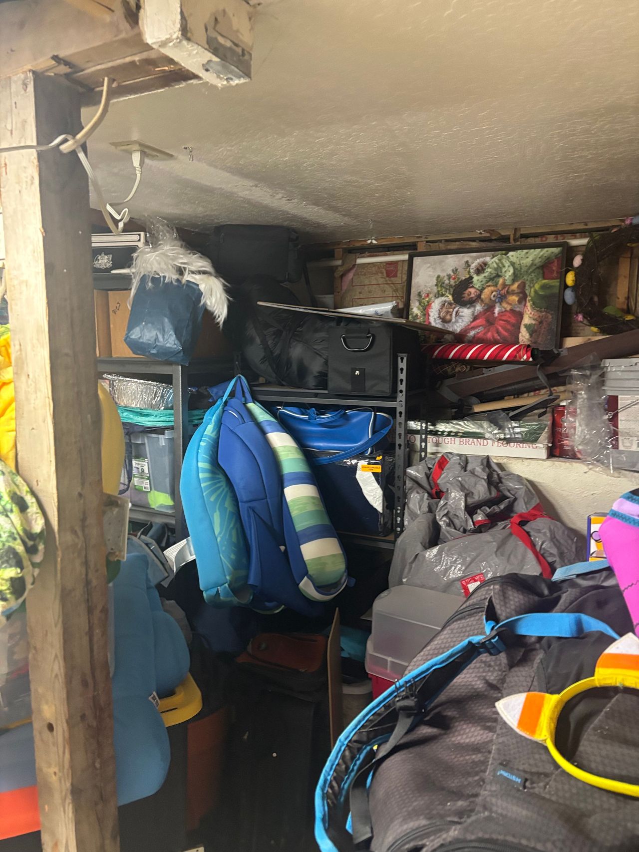 listing, photo 1