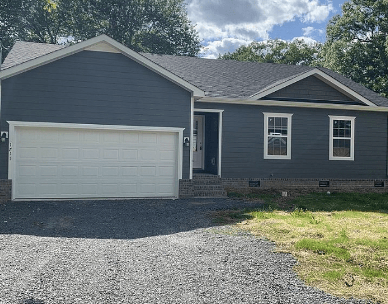 listing, photo 1