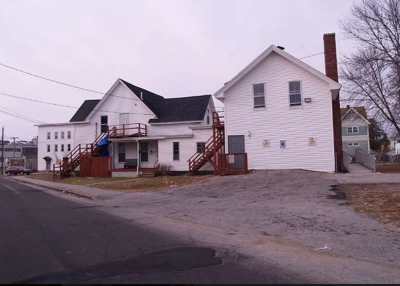 listing, photo 1