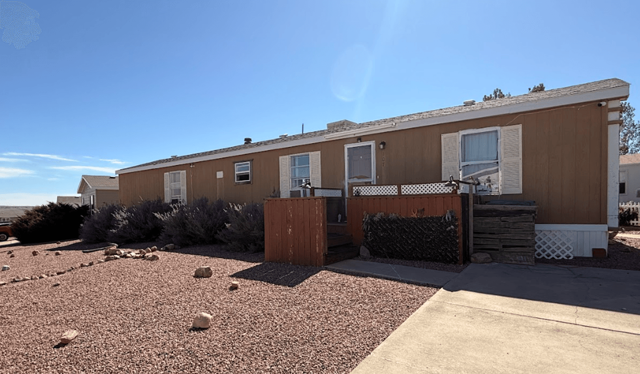 listing, photo 1