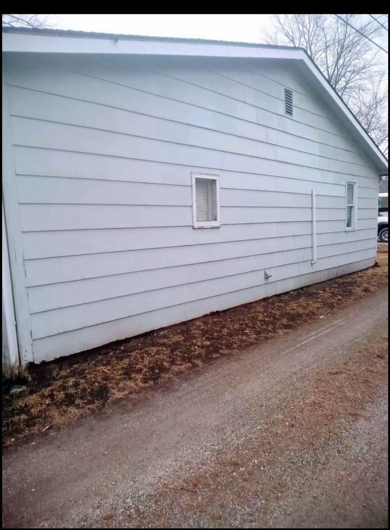 listing, photo 1