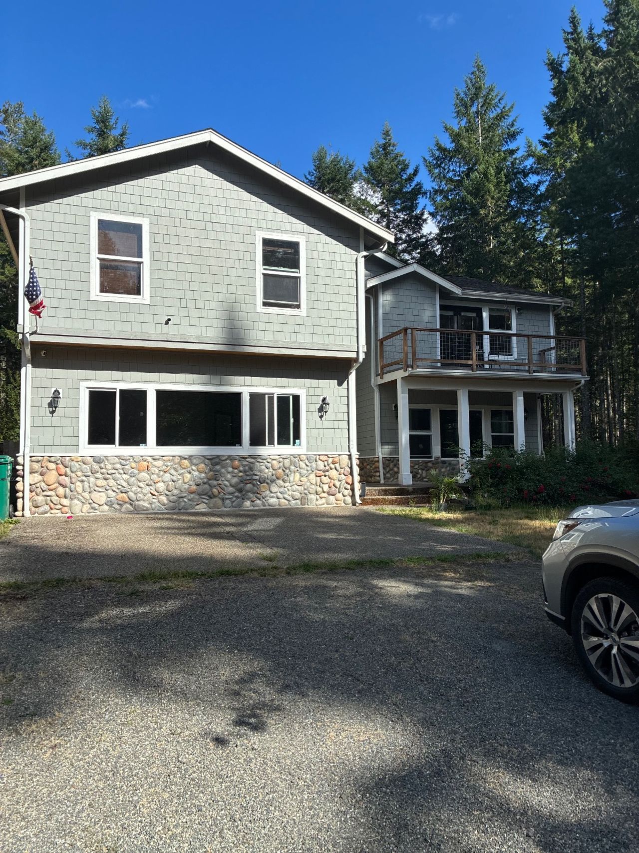 listing, photo 1