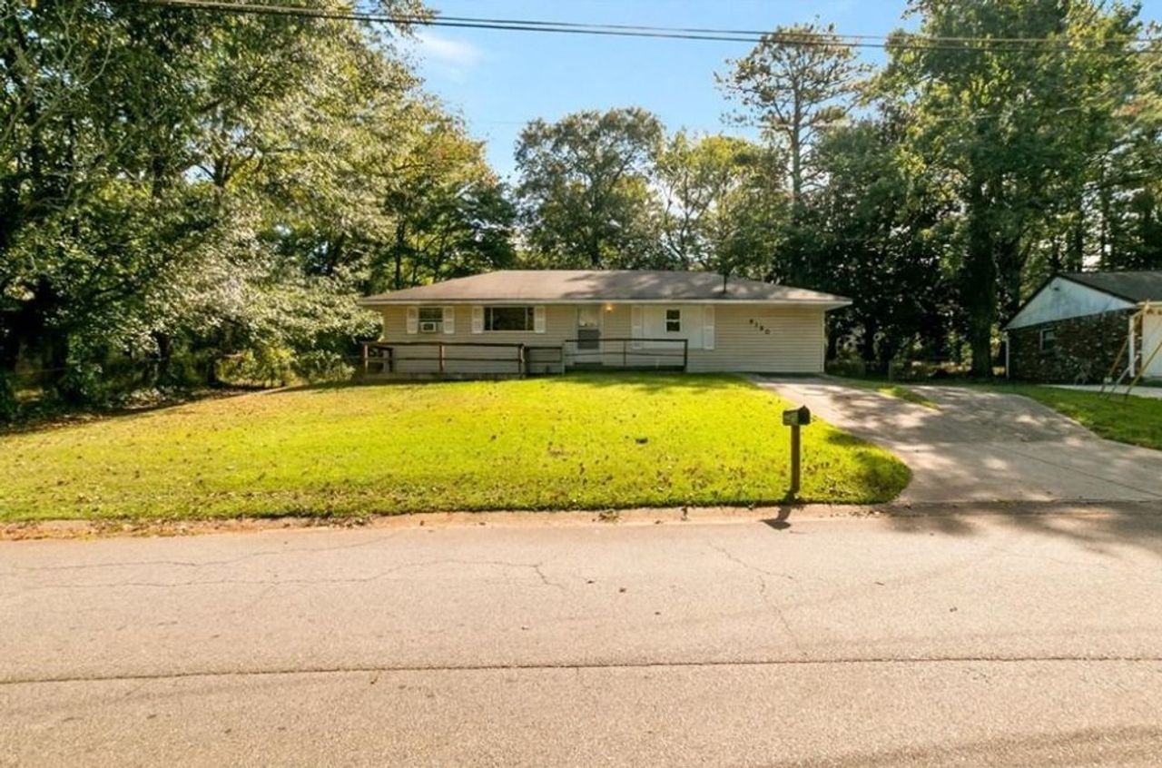listing, photo 1