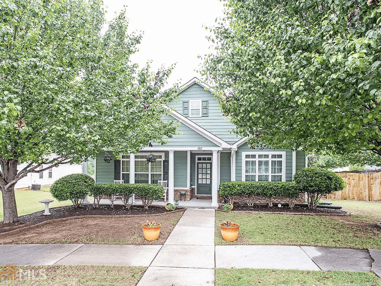 listing, photo 1