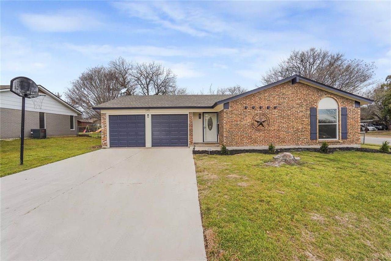 listing, photo 1