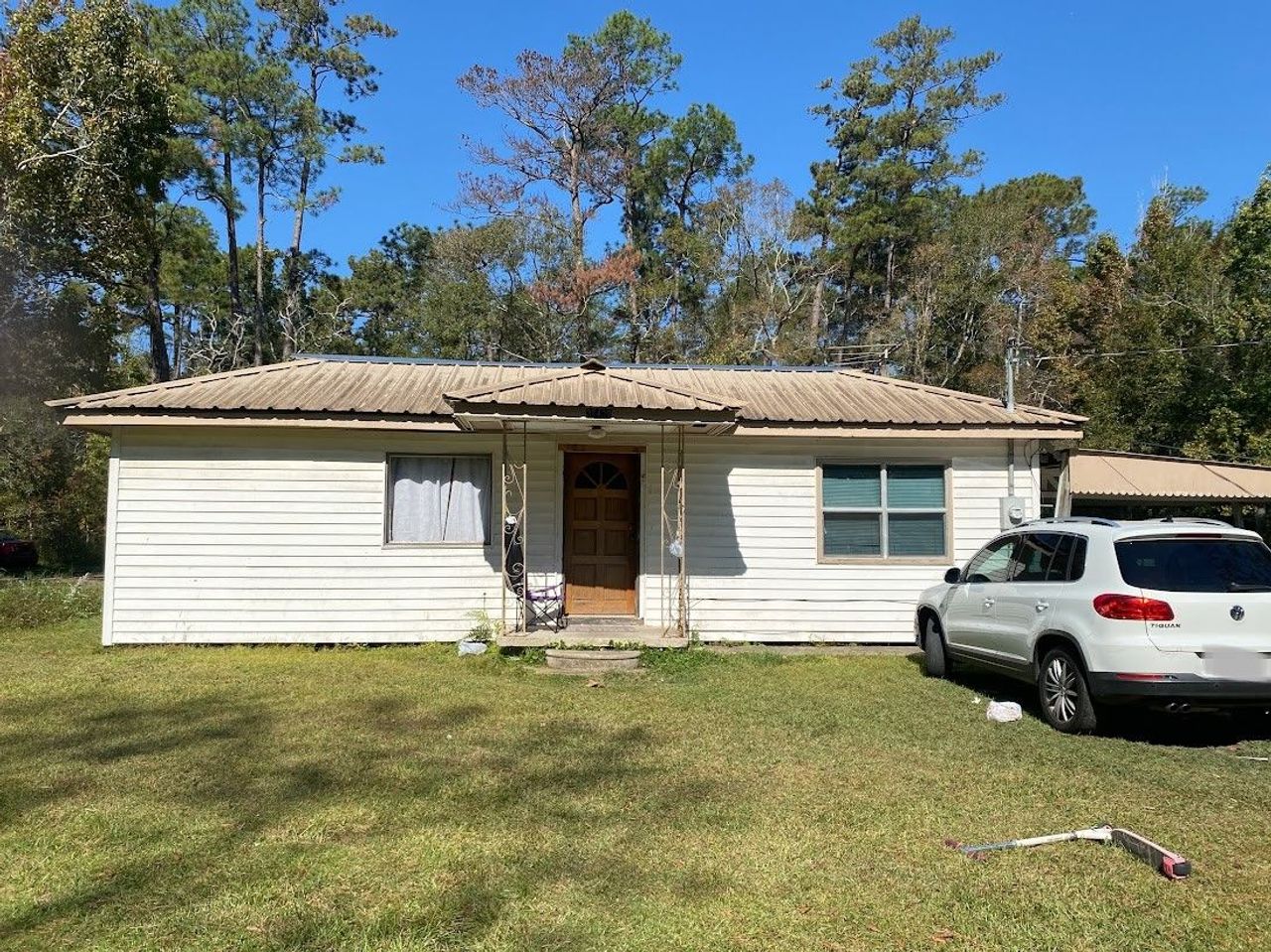 listing, photo 1