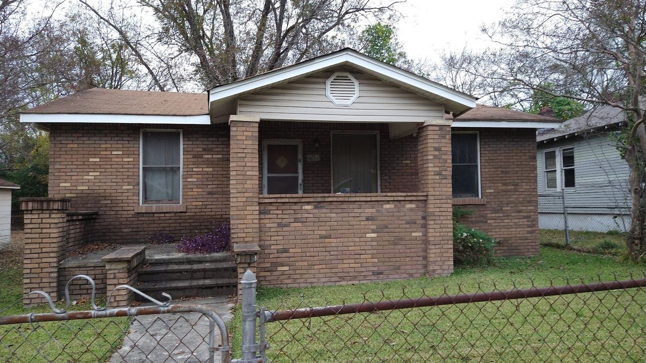 listing, photo 1