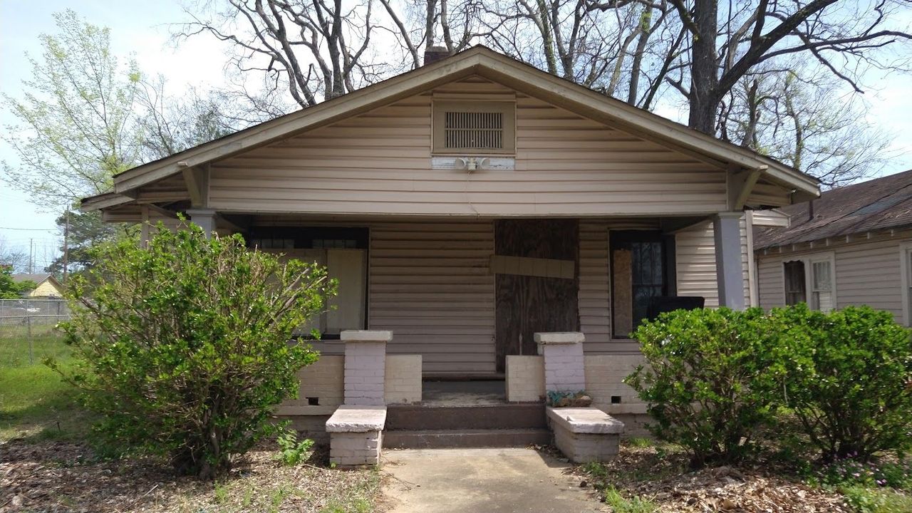 listing, photo 1
