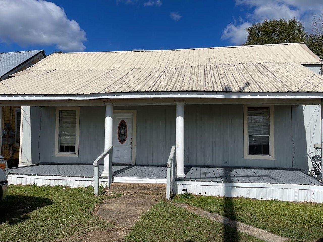 listing, photo 1