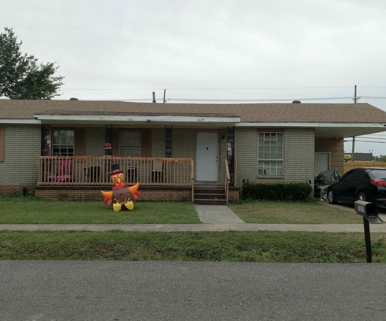 listing, photo 1