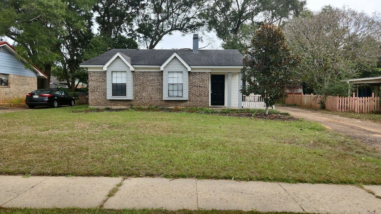 listing, photo 1