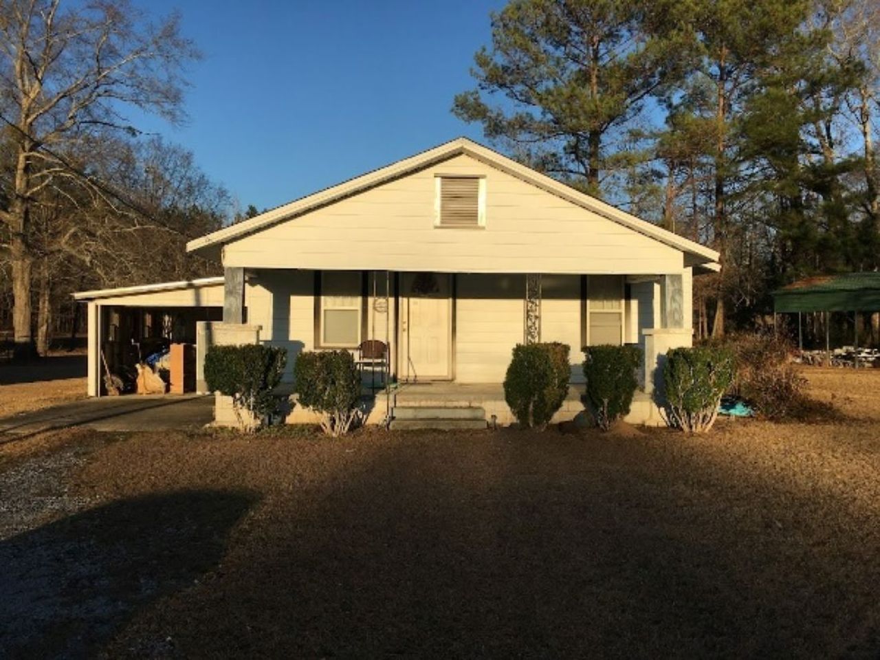 listing, photo 1