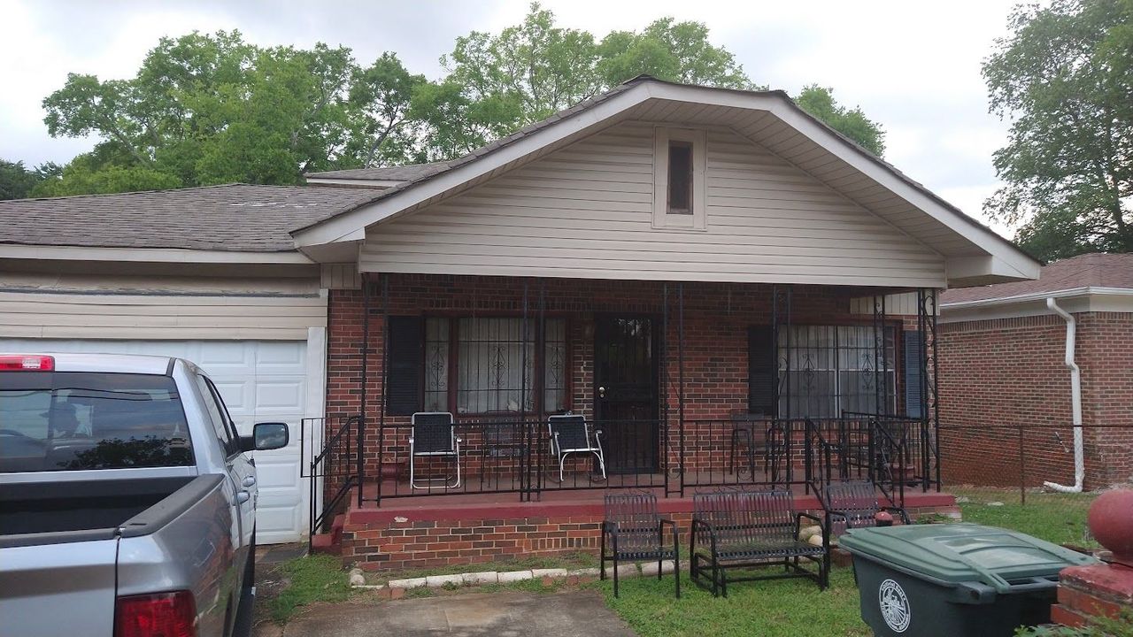 listing, photo 1
