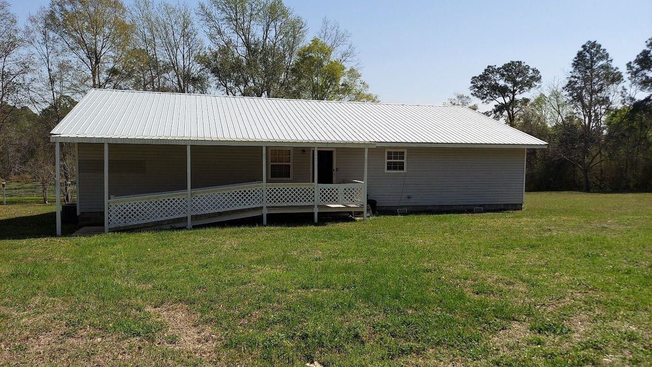 listing, photo 1