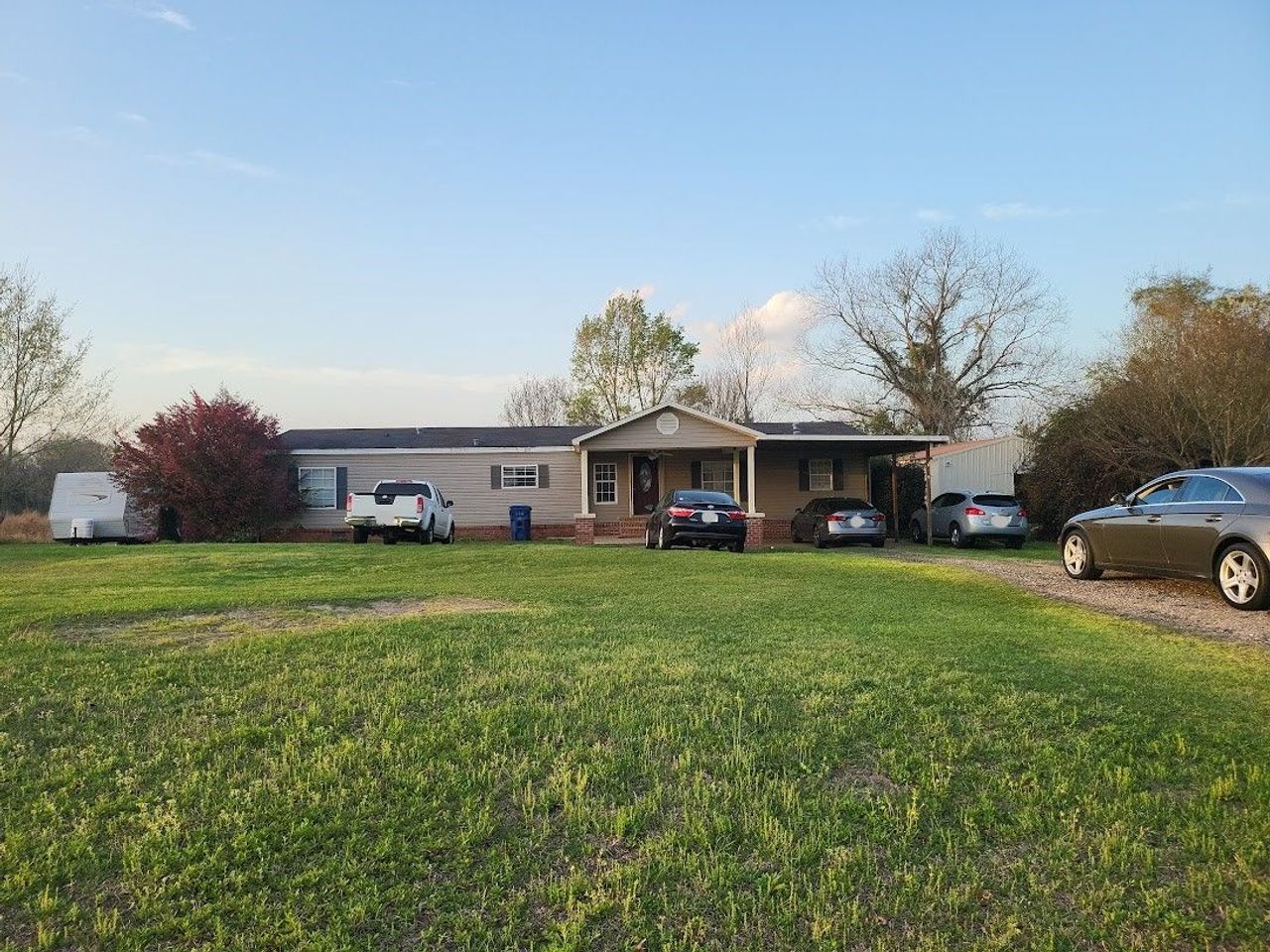 listing, photo 1