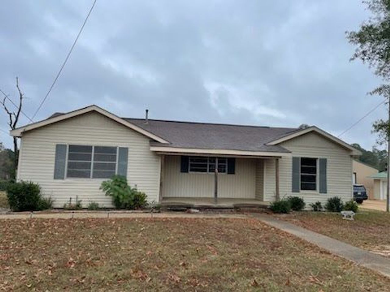 listing, photo 1