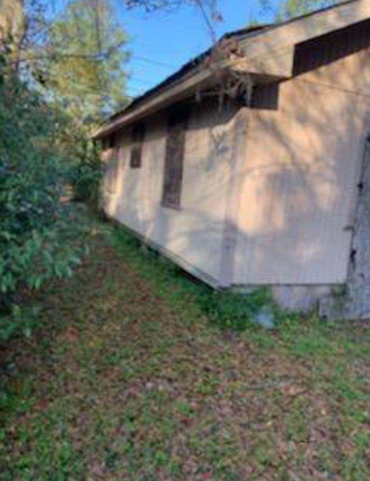 listing, photo 1