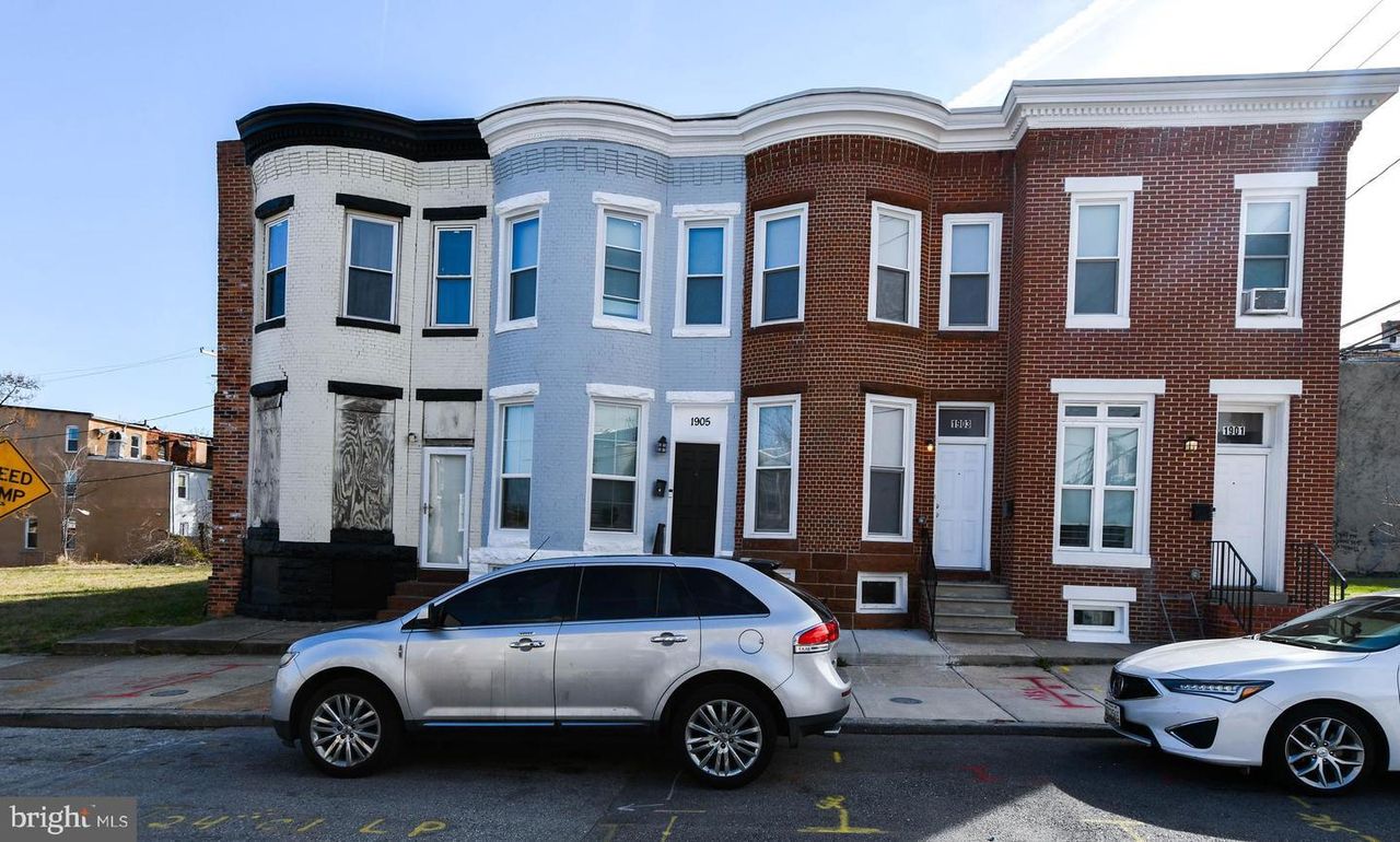 listing, photo 1