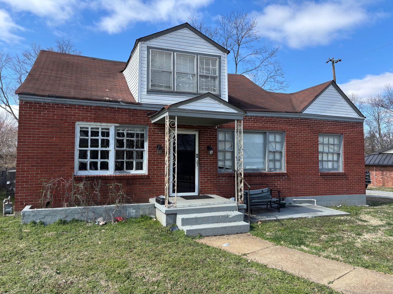 listing, photo 1