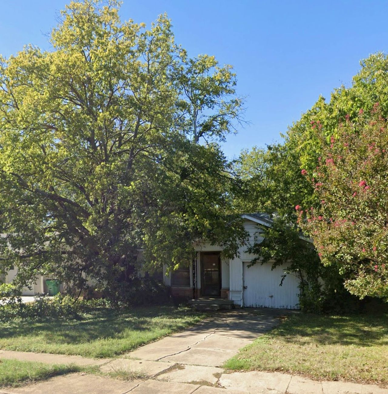 listing, photo 1