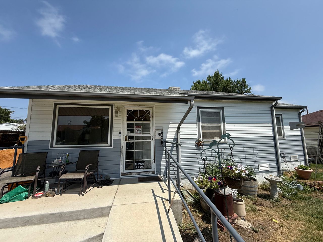 listing, photo 1