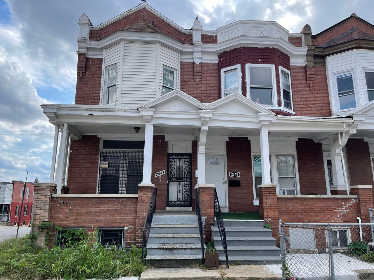 listing, photo 1