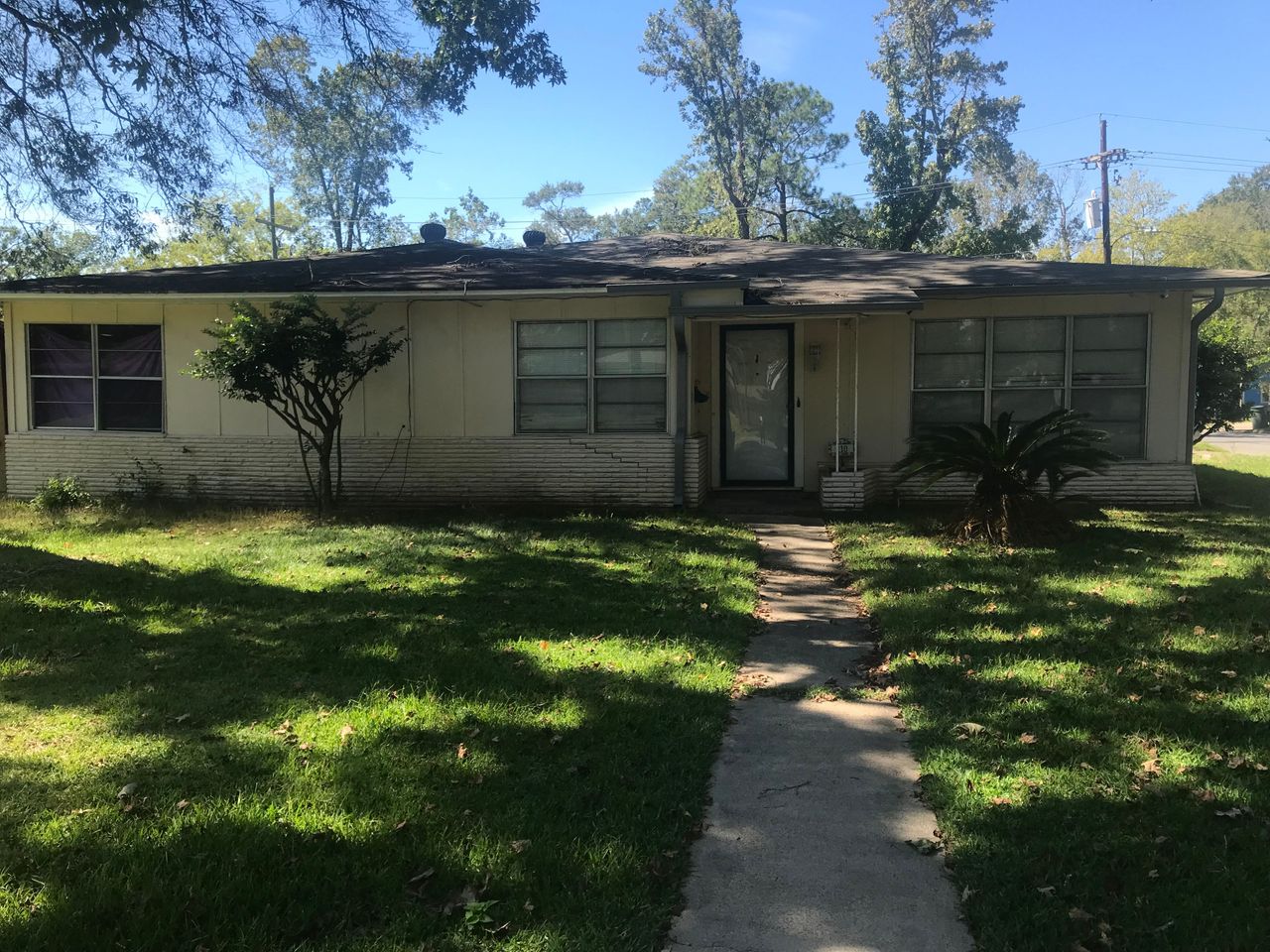 listing, photo 1