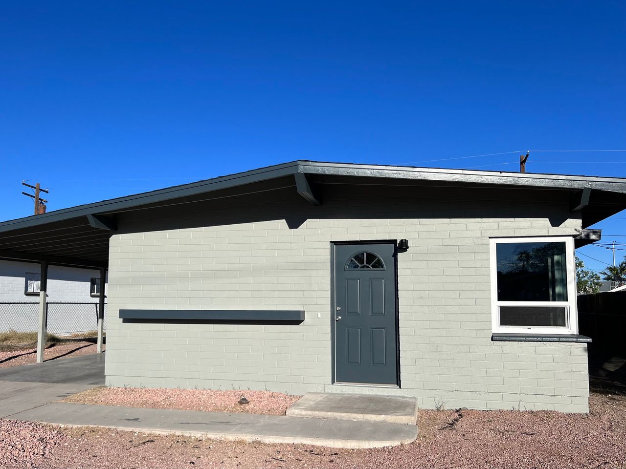 listing, photo 1