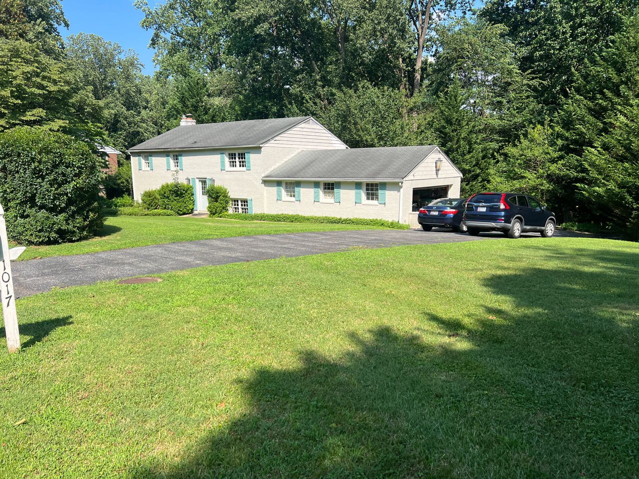 listing, photo 1