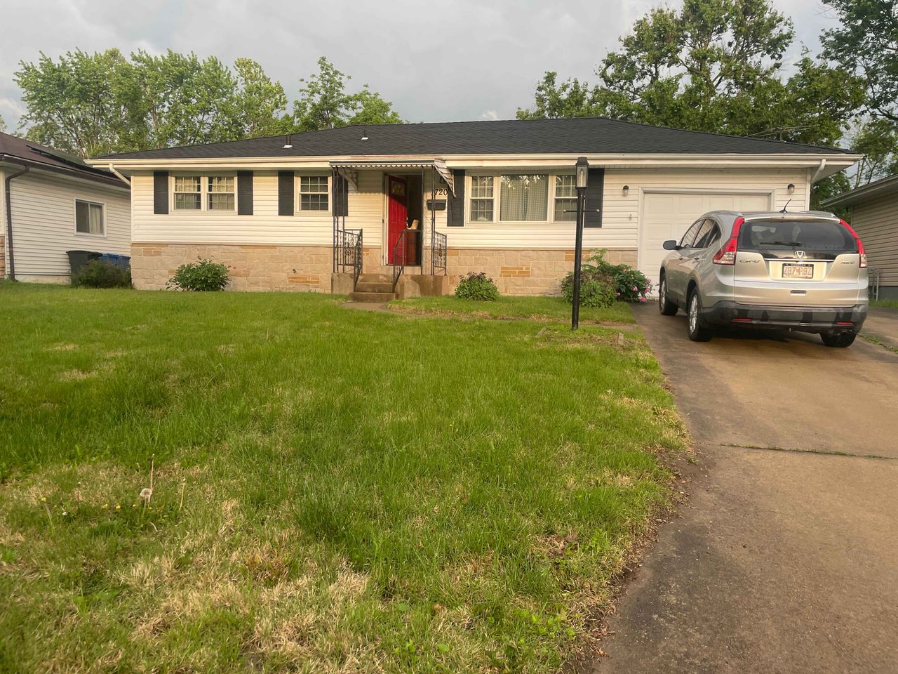 listing, photo 1