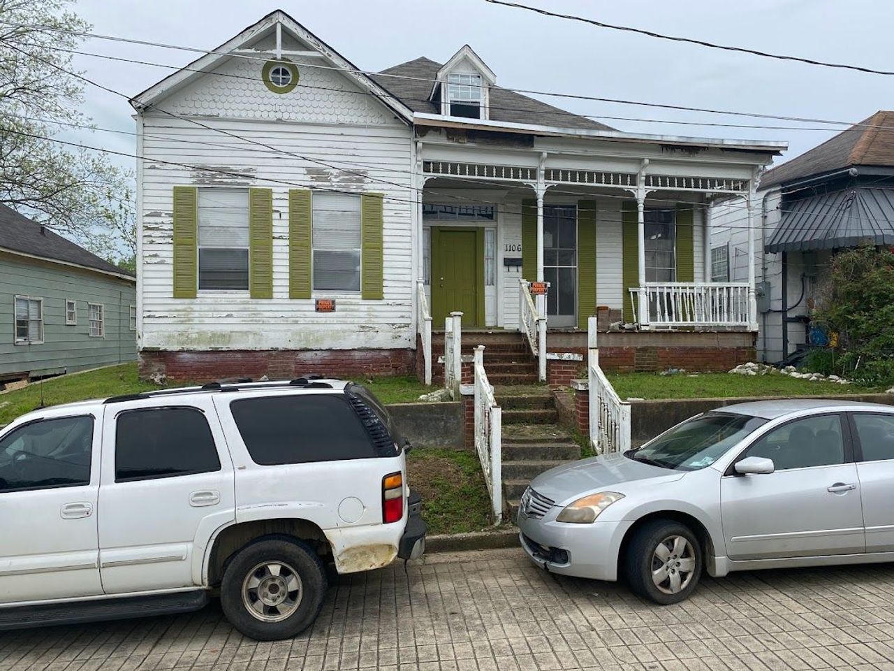 listing, photo 1