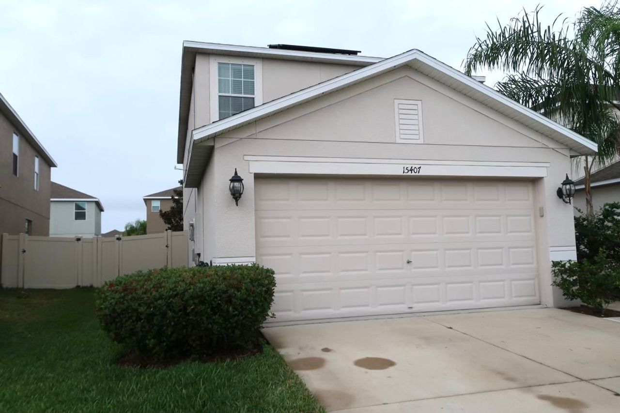 listing, photo 1