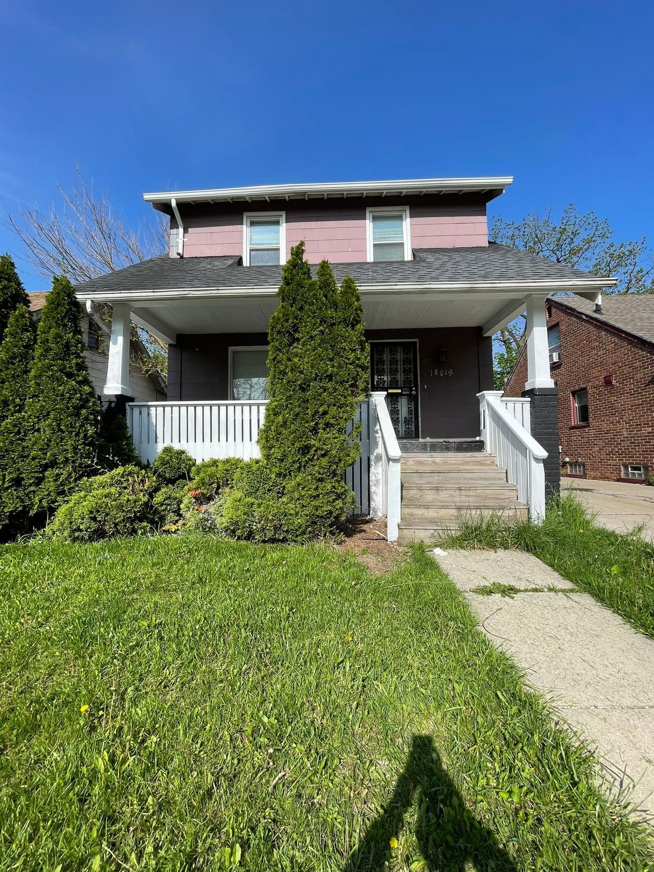listing, photo 1