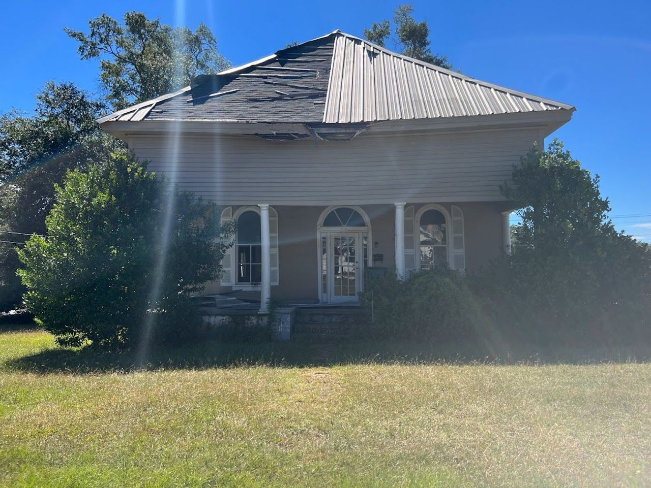 listing, photo 1
