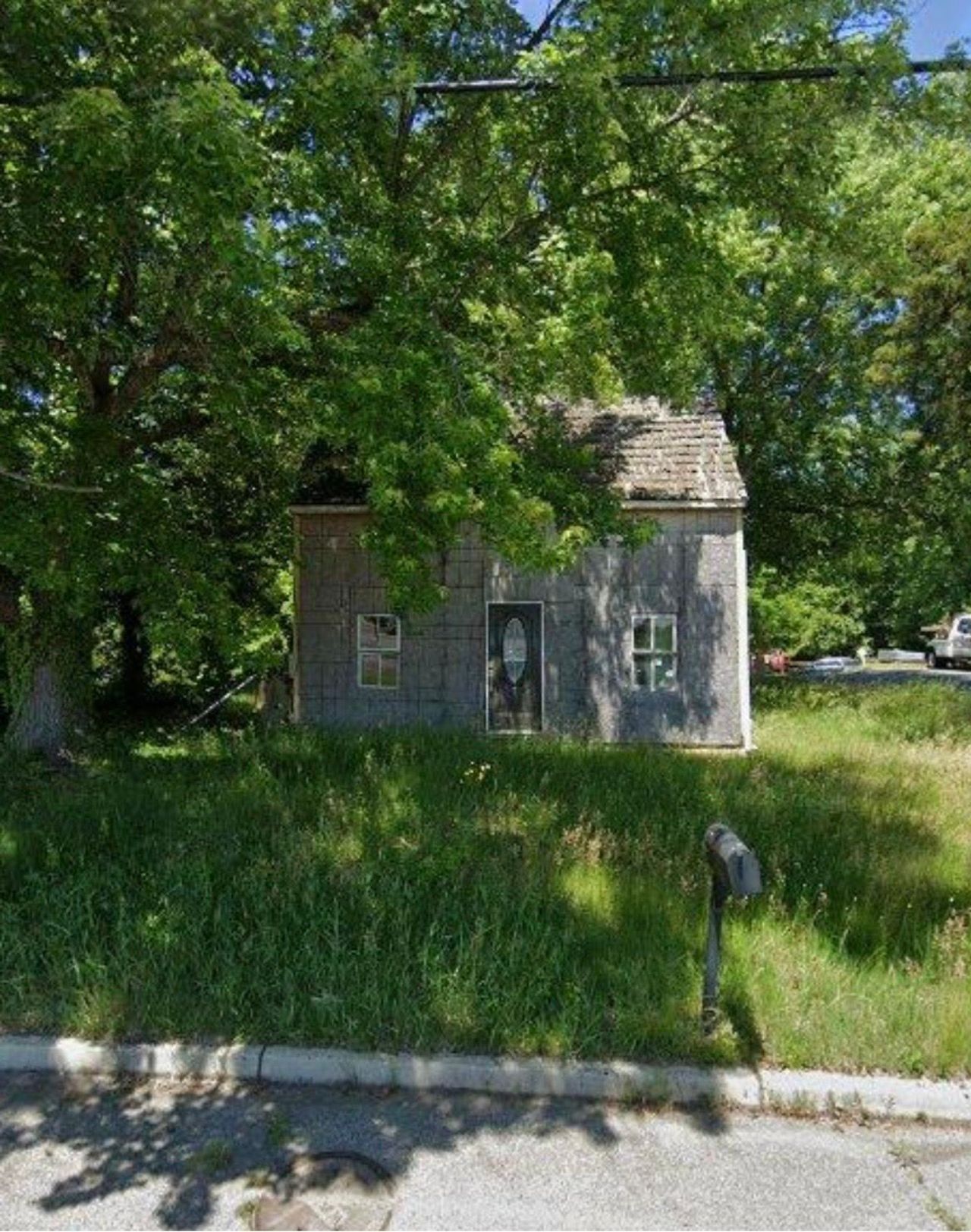 listing, photo 1