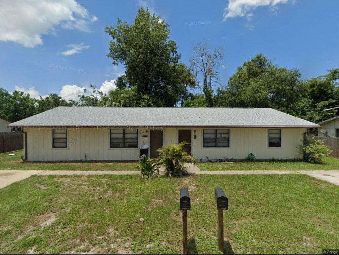 listing, photo 1