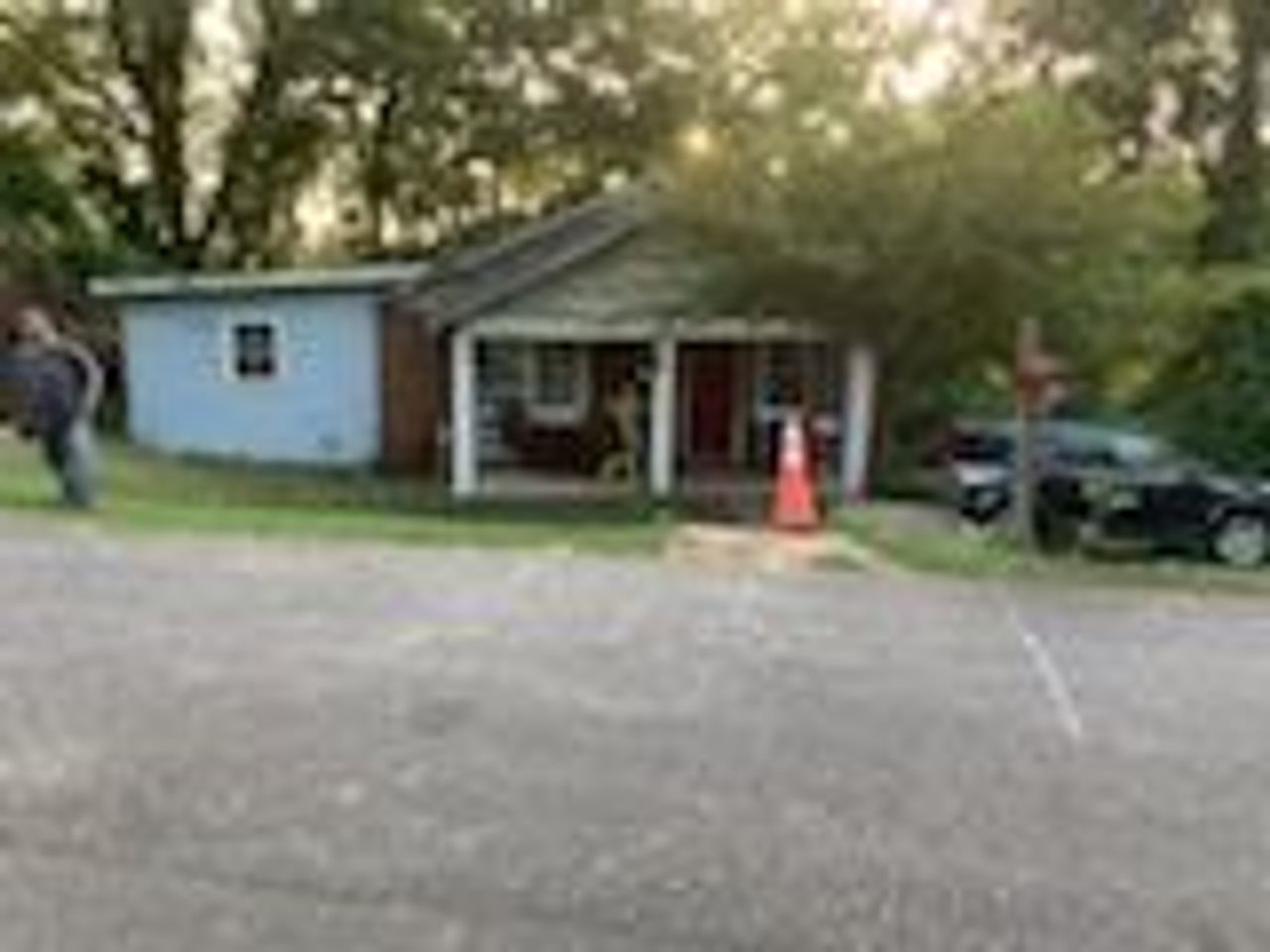 listing, photo 1