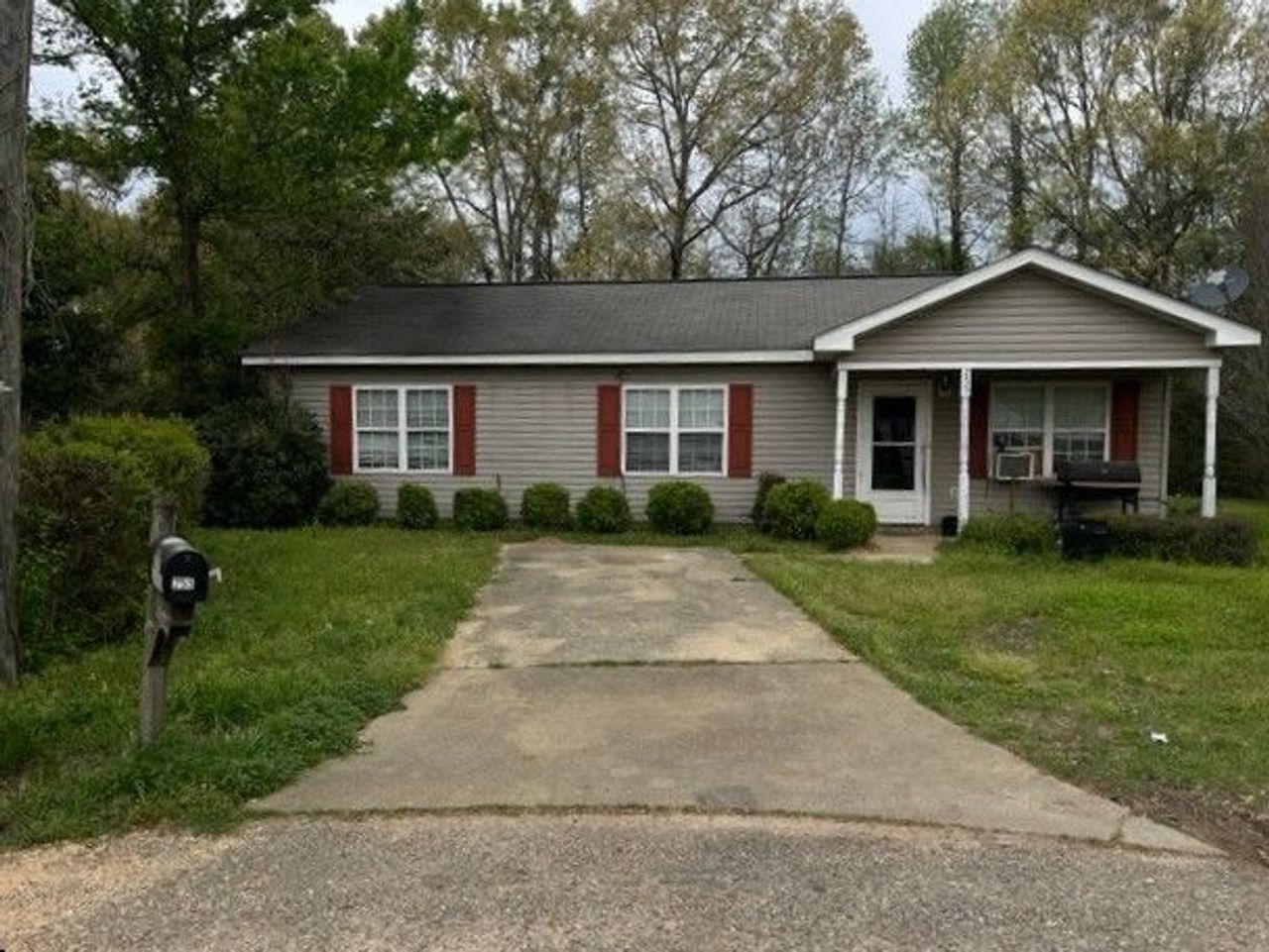 listing, photo 1
