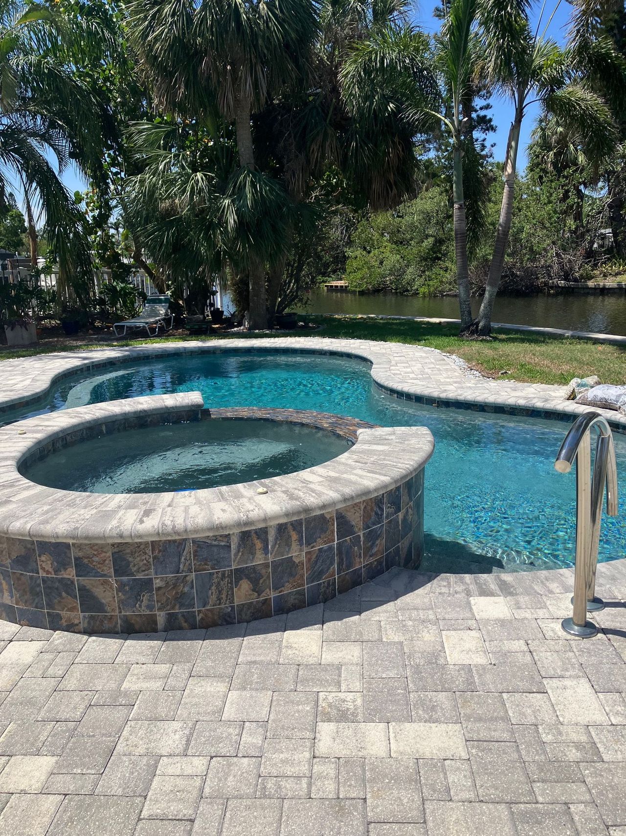 listing, photo 1