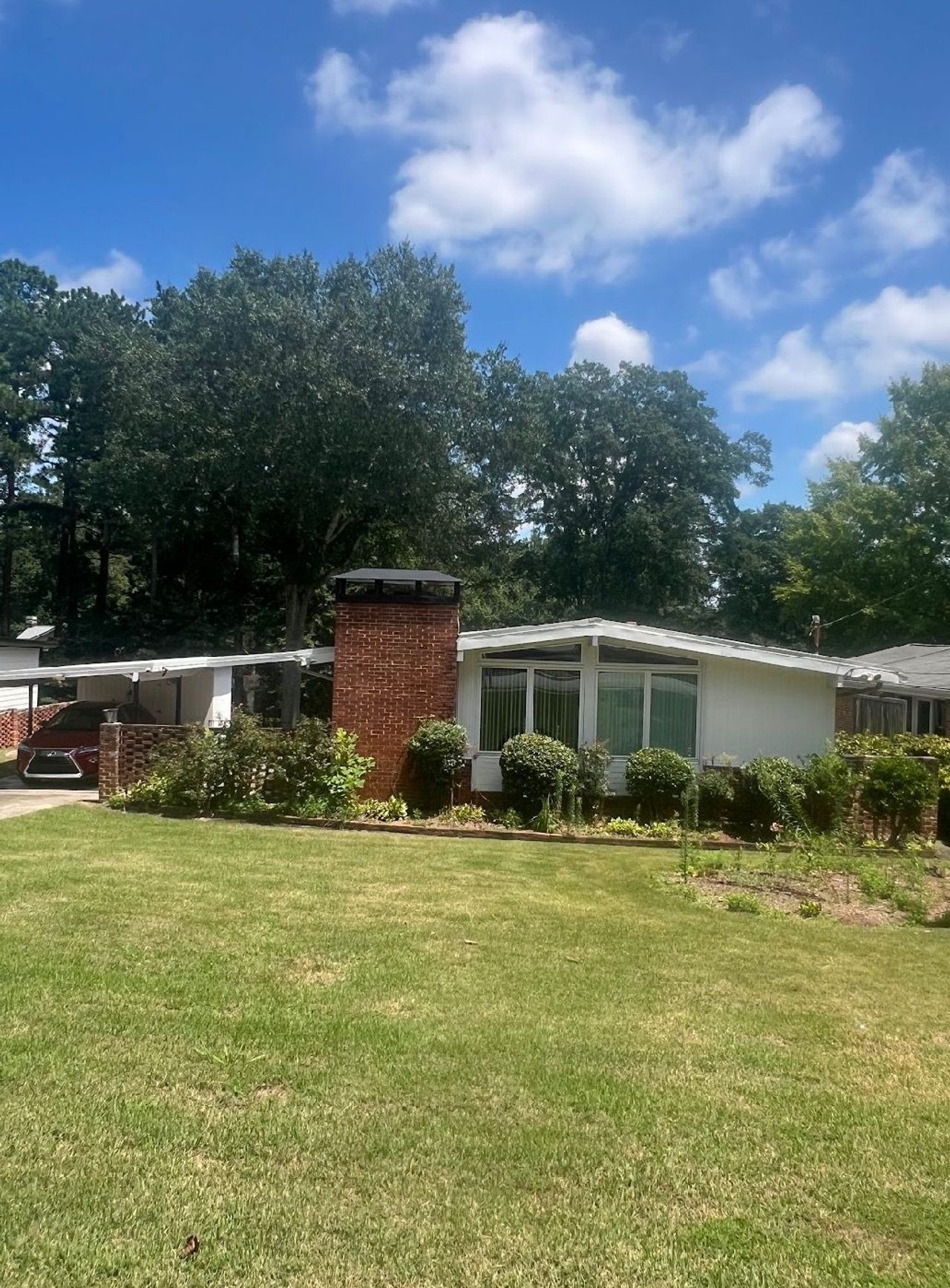 listing, photo 1